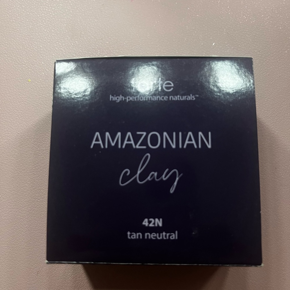 Tarte Amazonian Clay Foundation - 42N Tan Neutral